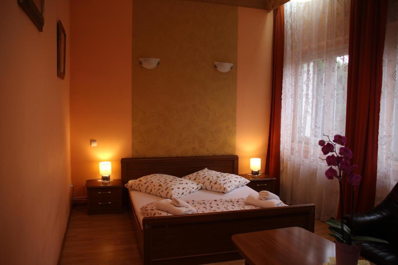 Zajazd Pod Kominkiem - Brzoza Kolo Torunia Exterior foto