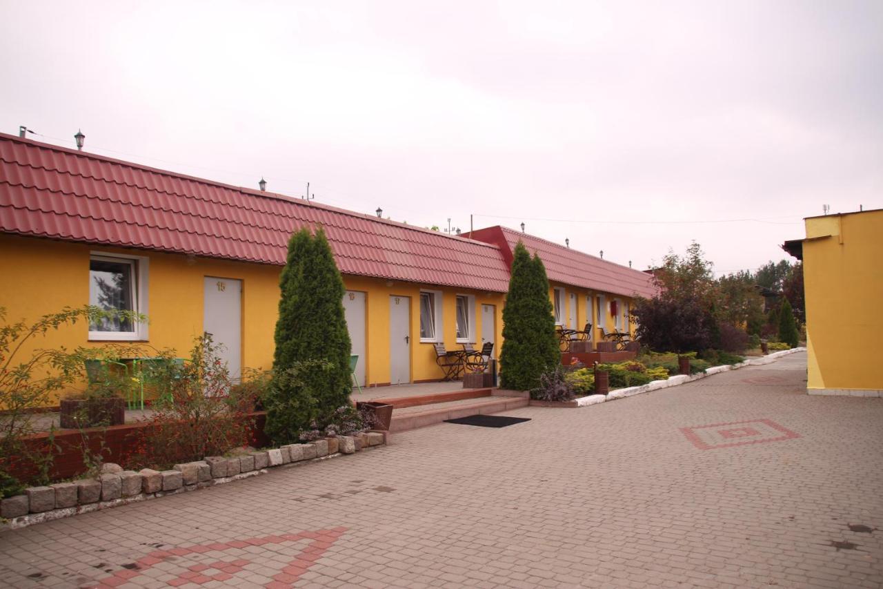 Zajazd Pod Kominkiem - Brzoza Kolo Torunia Exterior foto